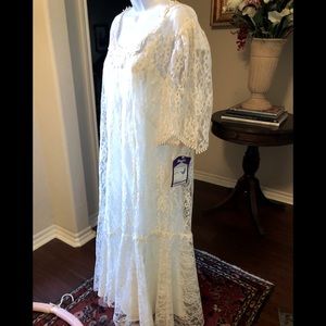 Vintage Plus lace dress.  Size 18